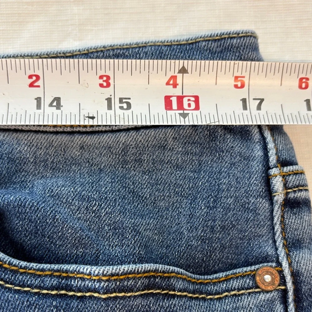 Scotch & Soda Light Wash Straight Leg Jeans | Classic Fit Denim - Picture 7 of 8